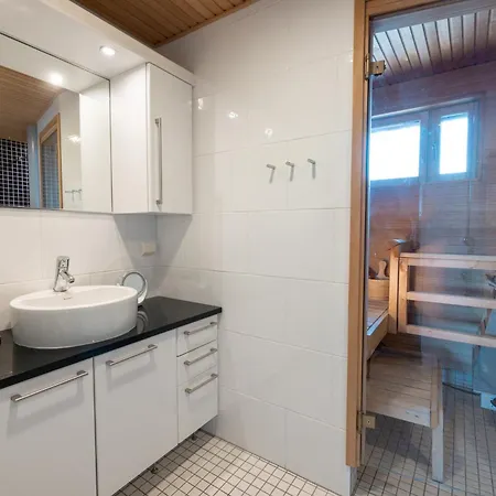 2ndhomes Luxurious 2br With Rooftop Terrace & Sauna In Kamppi Center Lägenhet