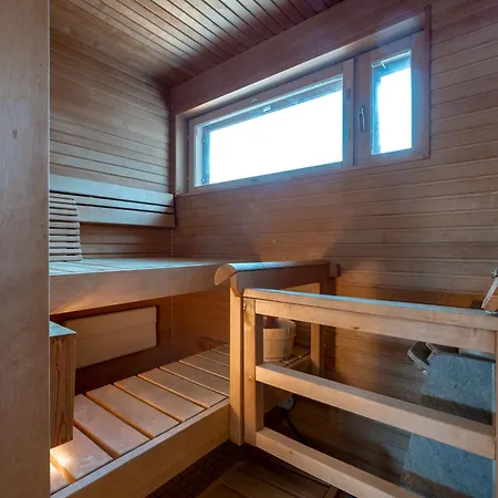2ndhomes Luxurious 2br With Rooftop Terrace & Sauna In Kamppi Center * Helsingfors