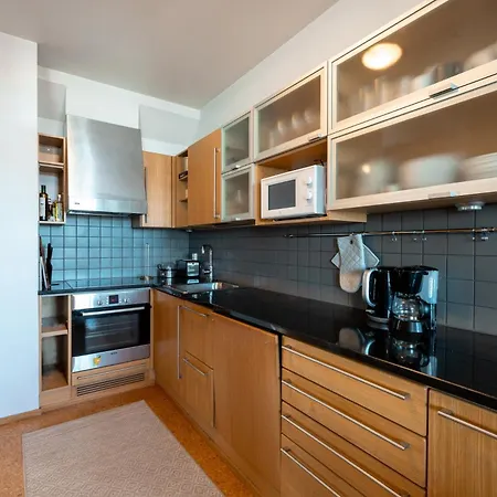 2ndhomes Luxurious 2br With Rooftop Terrace & Sauna In Kamppi Center Lägenhet *